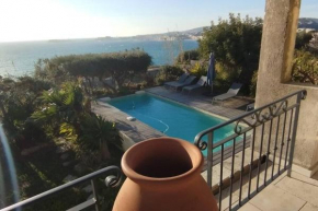 Confortable Villa en bord de Mer avec piscine